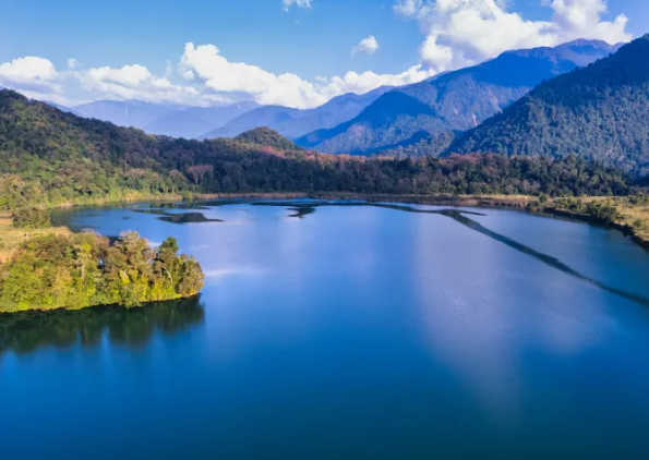 secret glow lake(aka blue water lake) at arunachal in kamlang